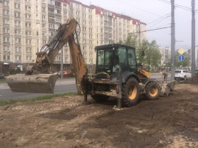 Аренда экскаватора-погрузчика Terex 860 с планировочным ковшом.