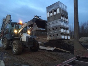 Погрузочно-разгрузочные работы экскаватор Terex 970