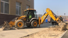 Работа экскаватора погрузчика JCB 3CX г.Ломоносов 