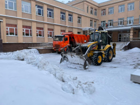 Уборка и вывоз снега в спб 