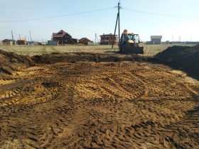 Аренда экскаватора-погрузчика в Иннолово СНТ Изумрудный город 