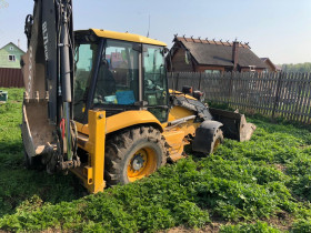 Услуги экскаватора погрузчика Volvo BL71